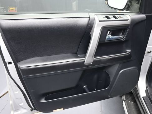 Used 2015 Toyota 4Runner SR5 Premium AWD/4WD image 16