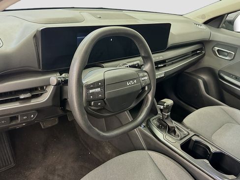 Used 2025 Kia K4 FWD image 18