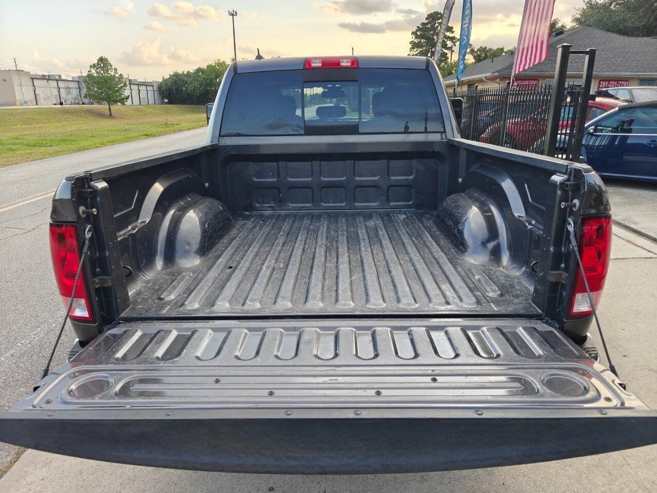 Used 2015 RAM 1500 Lone Star RWD image 16