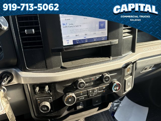 New 2026 Ford F550 4x4 Crew Cab image 28