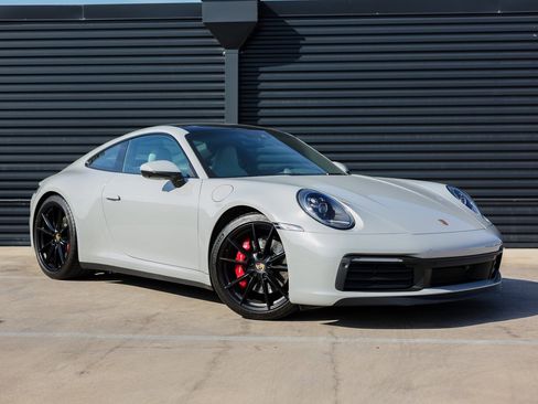 Certified 2023 Porsche 911 Carrera 4S image 9