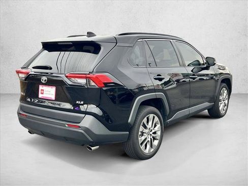 Certified 2023 Toyota RAV4 XLE Premium image 5