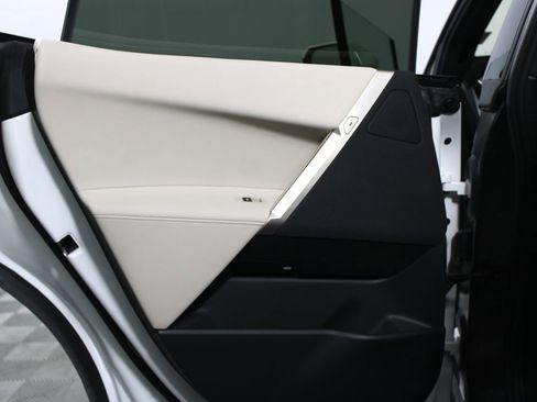 Used 2023 BMW iX xDrive50 w/ Sport Package image 40