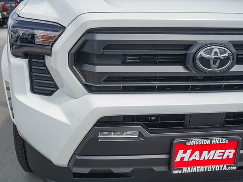 New 2026 Toyota Tacoma SR5 AWD/4WD image 12
