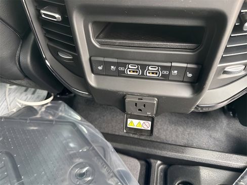 New 2026 RAM 1500 Limited image 19