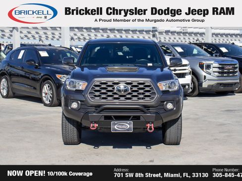 Used 2022 Toyota Tacoma TRD Sport w/ Technology Package image 2