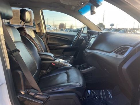 Used 2015 Dodge Journey R/T w/ Flexible Seating Group image 11