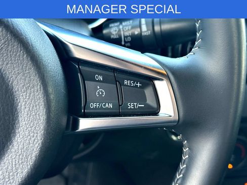 Used 2021 MAZDA MX-5 Miata Club RWD image 18