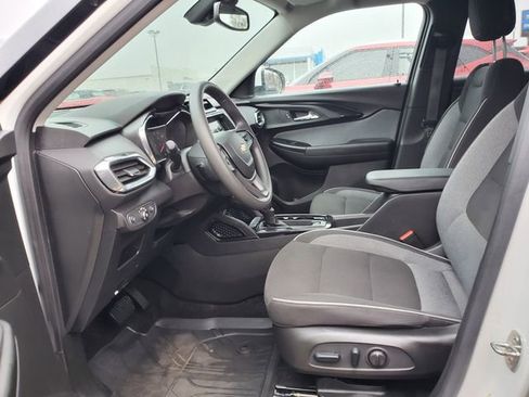 Used 2023 Chevrolet TrailBlazer LT w/ Convenience Package image 20