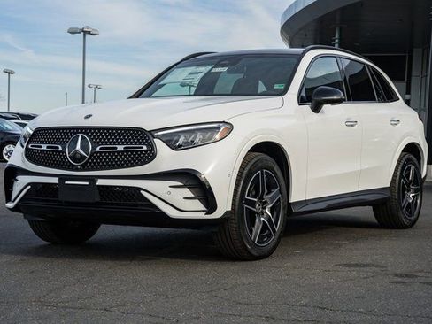 New 2026 Mercedes-Benz GLC 300 4MATIC image 3