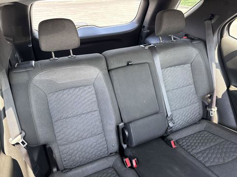 Used 2020 Chevrolet Equinox LT FWD image 27