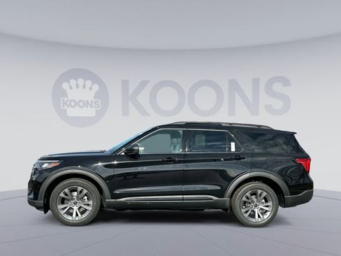 New 2026 Ford Explorer Active w/ Active Comfort Package image 2