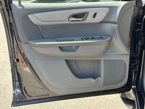 Used 2014 Chevrolet Traverse LT w/ All-Star Edition FWD image 21