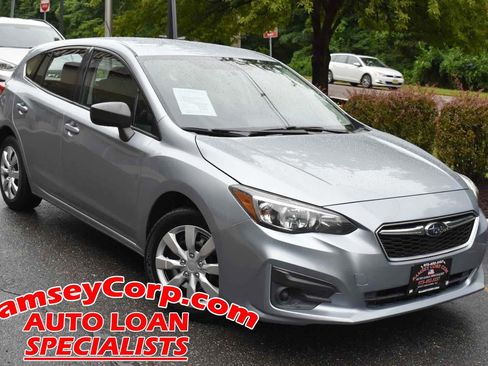 Used 2017 Subaru Impreza 2.0i AWD/4WD image 2