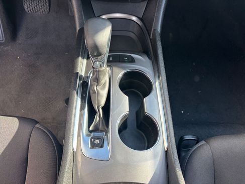 Used 2024 Chevrolet Malibu LT image 43