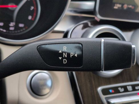 Used 2015 Mercedes-Benz C 300 4MATIC Sedan image 31