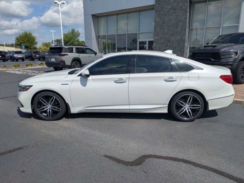 Used 2021 Honda Accord Touring image 8