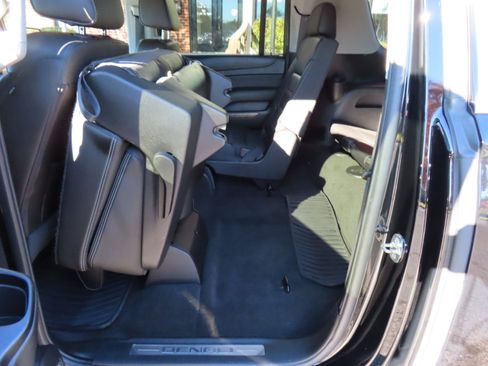 Used 2018 GMC Yukon XL Denali w/ Denali Ultimate Package image 18