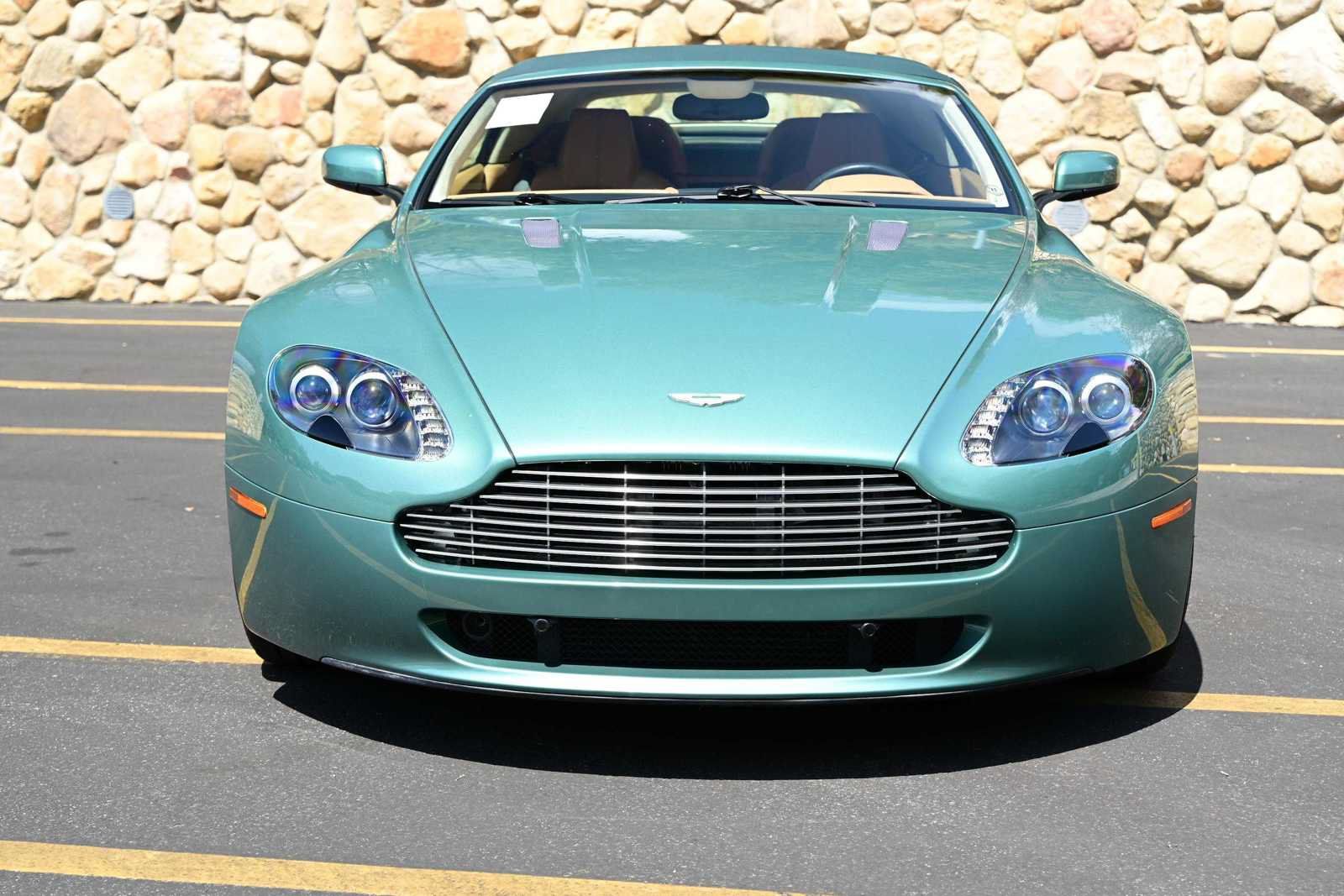 Used 2008 Aston Martin V8 Vantage Roadster RWD image 10