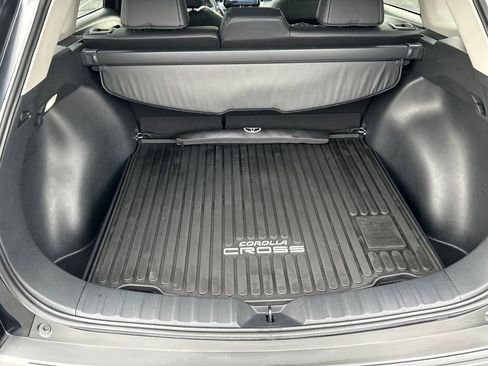 Certified 2024 Toyota Corolla Cross XLE w/ Convenience Package image 27