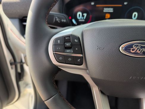 New 2026 Ford Explorer Active image 30