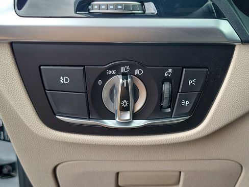 Used 2021 BMW X3 sDrive30i w/ Premium Package image 26