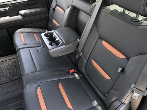 Used 2024 GMC Sierra 2500 AT4 w/ AT4 Premium Plus Package AWD/4WD image 15