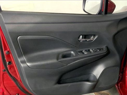 Used 2025 Nissan Versa SV FWD image 24