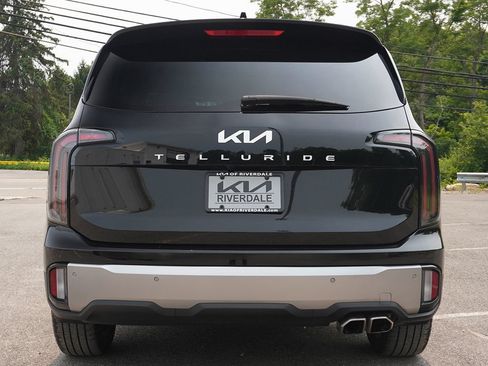 Used 2025 Kia Telluride EX FWD image 14
