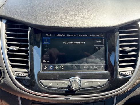 Used 2019 Chevrolet Trax LT w/ LT Convenience Package FWD image 16