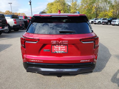 New 2026 GMC Terrain AT4 image 7