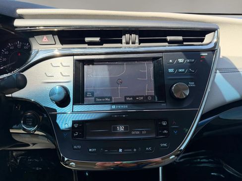 Used 2013 Toyota Avalon Limited FWD image 24