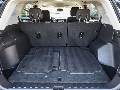 Used 2018 GMC Terrain SLE image 29