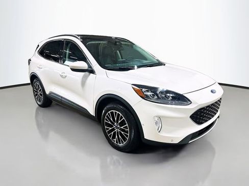 Used 2022 Ford Escape Titanium w/ Titanium Premium Package FWD image 5