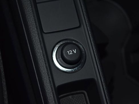 Certified 2025 Audi Q3 2.0T Premium Plus w/ Premium Plus Package image 18