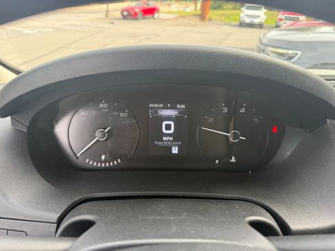 Used 2025 RAM ProMaster 2500 w/ Convenience Group image 19