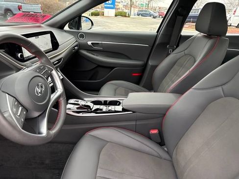 Used 2023 Hyundai Sonata SEL Plus image 13