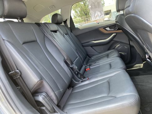 Used 2017 Audi Q7 3.0T Prestige w/ Prestige Package image 22