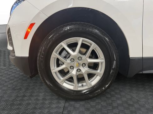 Used 2022 Chevrolet Equinox LS AWD/4WD image 15