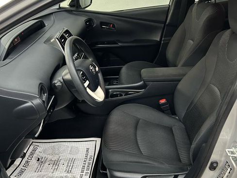 Used 2018 Toyota Prius Two w/ Prius Two Safety Plus Package FWD image 30