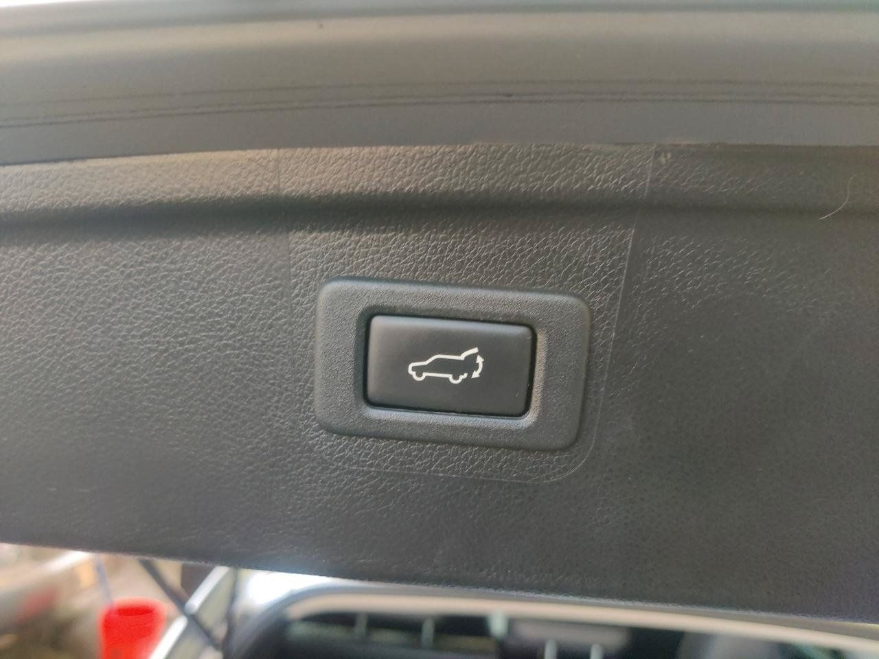Used 2015 Subaru Outback 3.6R Limited AWD/4WD image 13