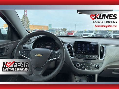 Used 2024 Chevrolet Malibu LT FWD image 39
