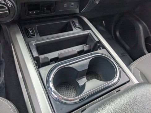 Certified 2024 Nissan Titan SV w/ SV Convenience Package image 29