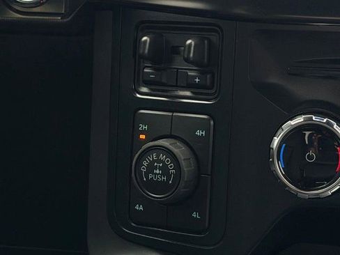 New 2026 Ford F150 Lariat w/ Equipment Group 502A High image 17