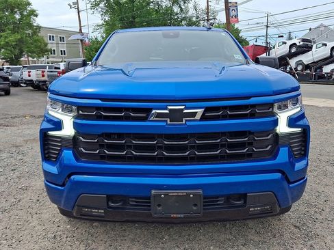 Used 2023 Chevrolet Silverado 1500 RST w/ Z71 Off-Road Package AWD/4WD image 2