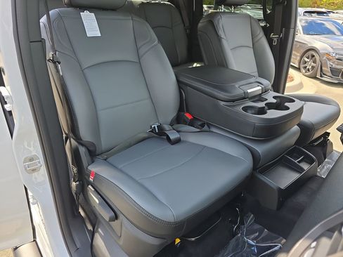 New 2026 RAM 2500 Tradesman AWD/4WD image 10