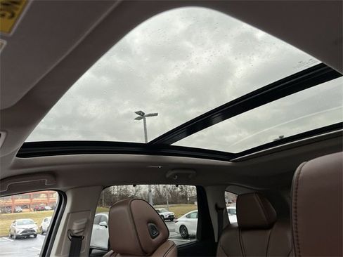 Used 2023 Acura MDX SH-AWD w/ Advance Package image 20