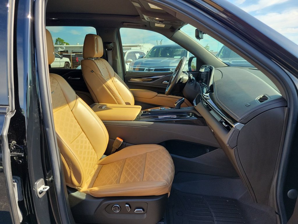 Certified 2023 Cadillac Escalade Premium Luxury w/ Performance Package RWD image 29