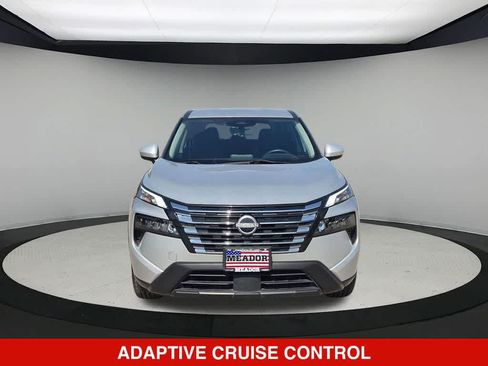 Used 2024 Nissan Rogue SV FWD image 10