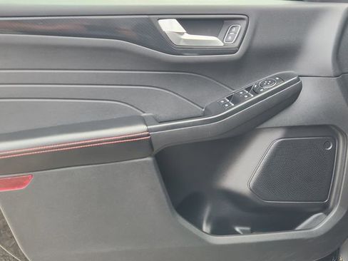 Used 2025 Ford Escape ST-Line image 22